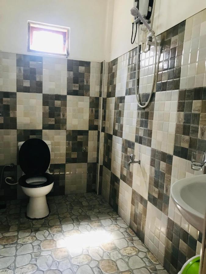 Peters Inn Ела Екстериор снимка